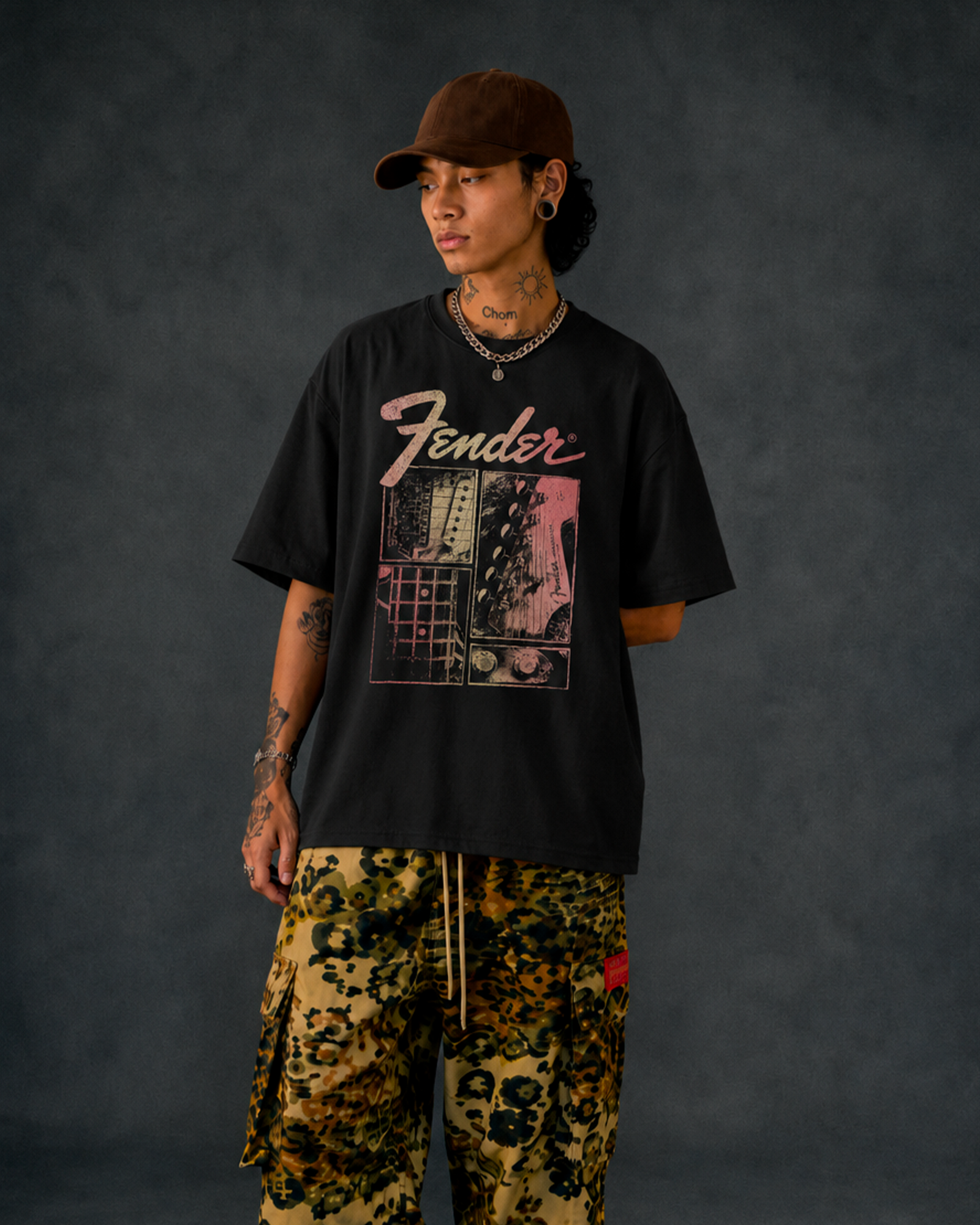Camiseta Preta Fender Anatomy of Sound