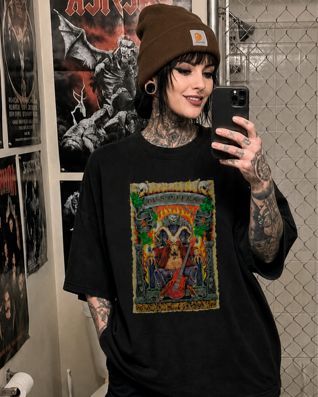 Camiseta Preta Lou’s Inferno Guitarra Fogo e Caos