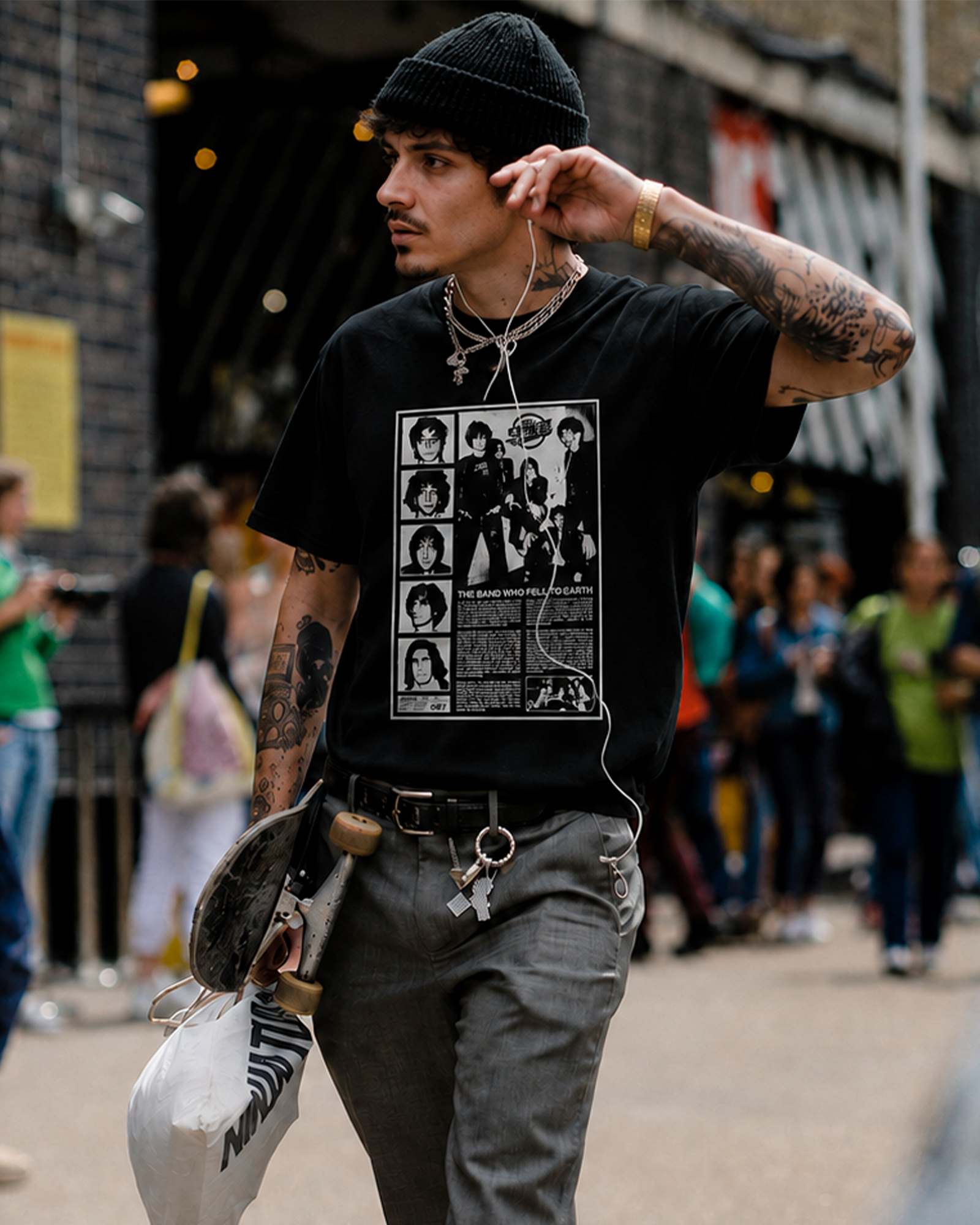 Camiseta Preta The Strokes The Band Who Fell to Earth