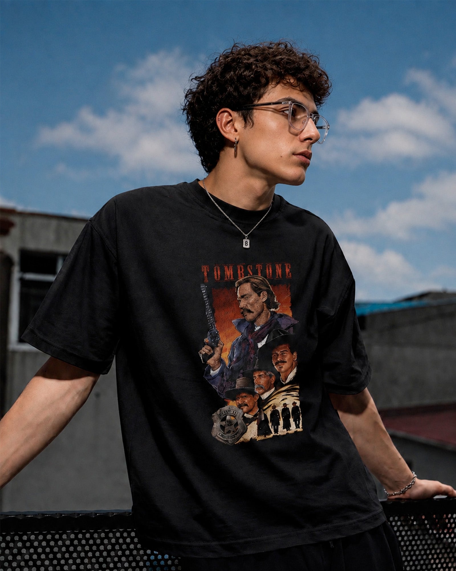 Camiseta Preta Tombstone Lawmen & Outlaws