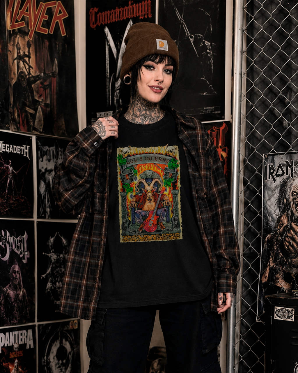 Camiseta Preta Lou’s Inferno Guitarra Fogo e Caos