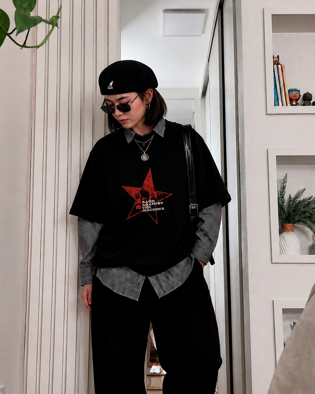 Camiseta Preta Rage Against the Machine Red Star