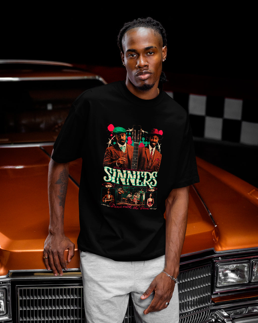 Camiseta Preta Sinners Protagonistas Violão Unissex