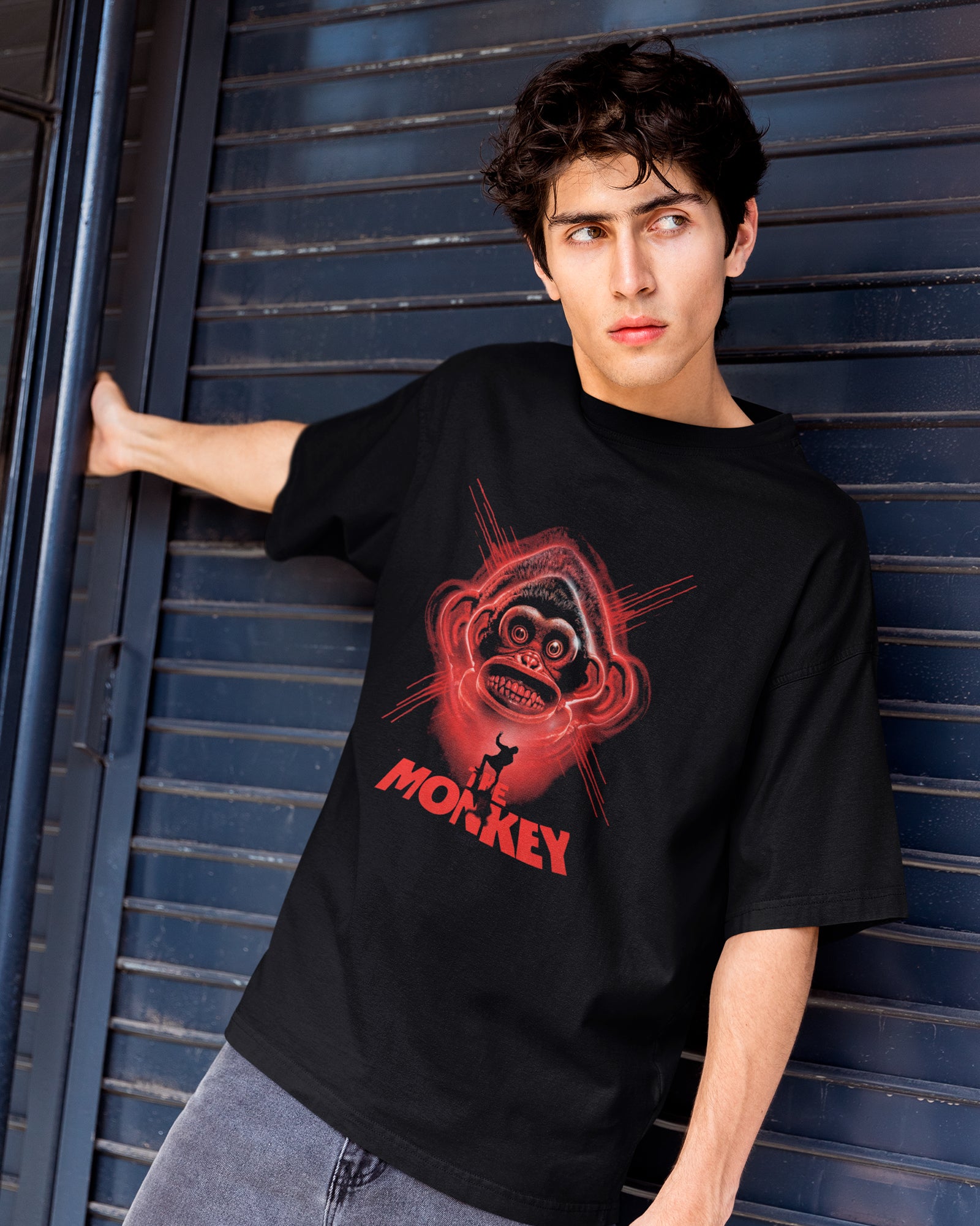 Camiseta Preta The Monkey Arte Horror Estilo Sombrio Unissex