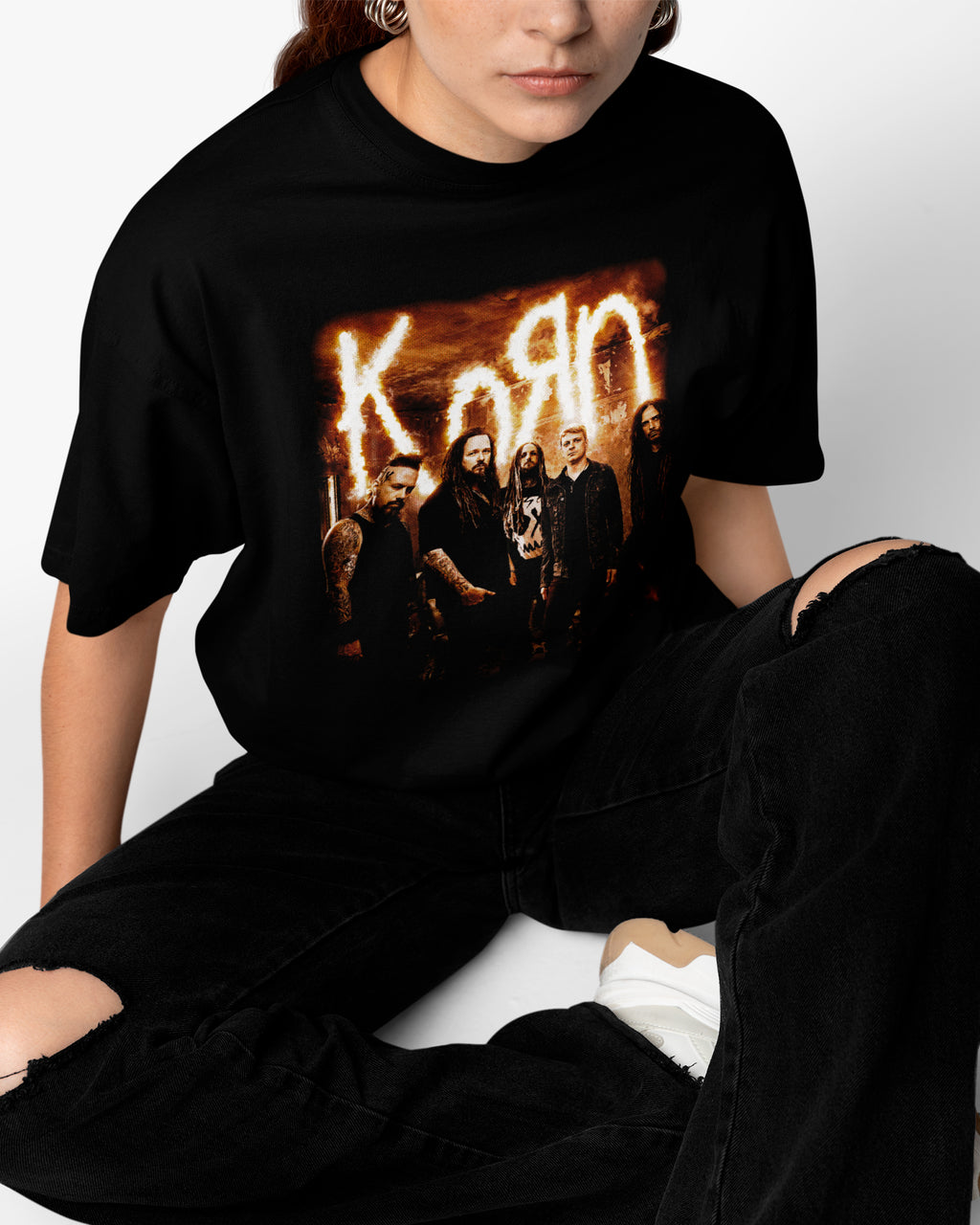 Camiseta Preta Korn Integrantes em Fumaça Rock