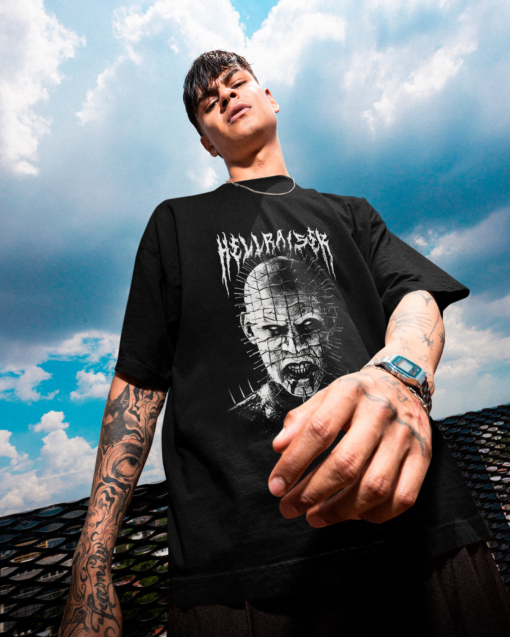 Camiseta Preta Hellraiser Rosto Preto e Branco Unissex