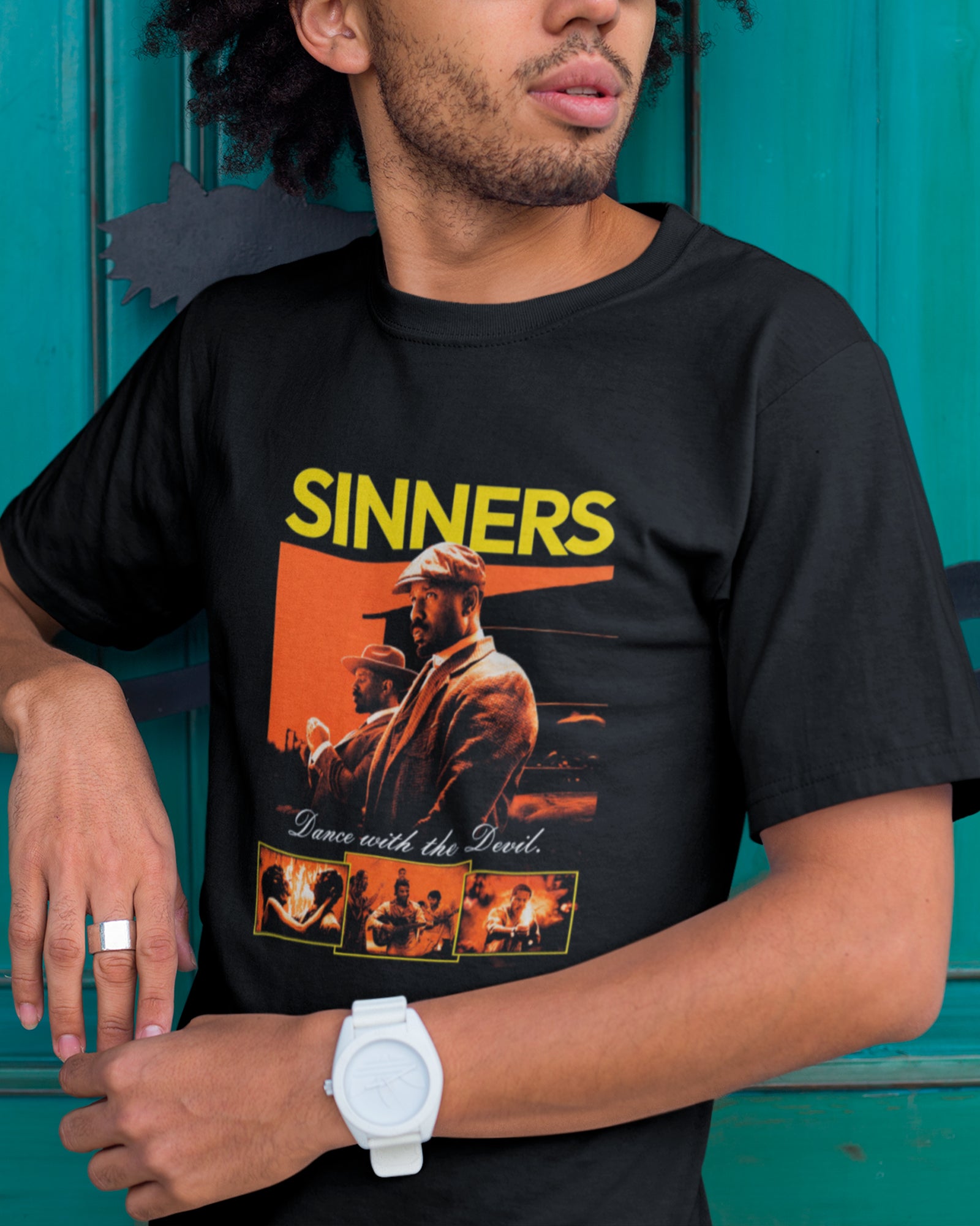 Camiseta Preta Sinners Dance with the Devil Unissex