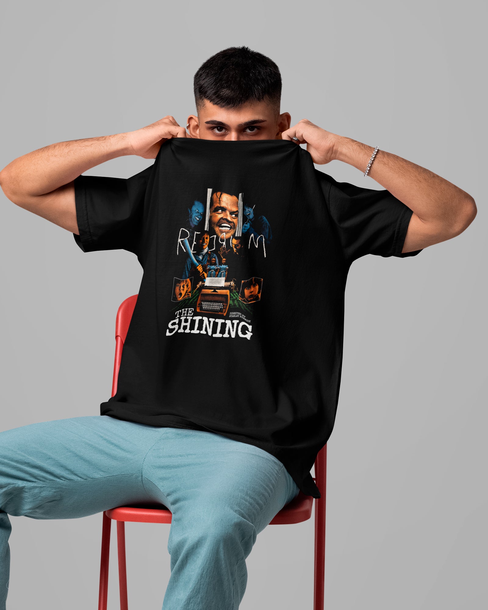 Camiseta Preta The Shining Overlook Hotel Iconic Scenes Unissex