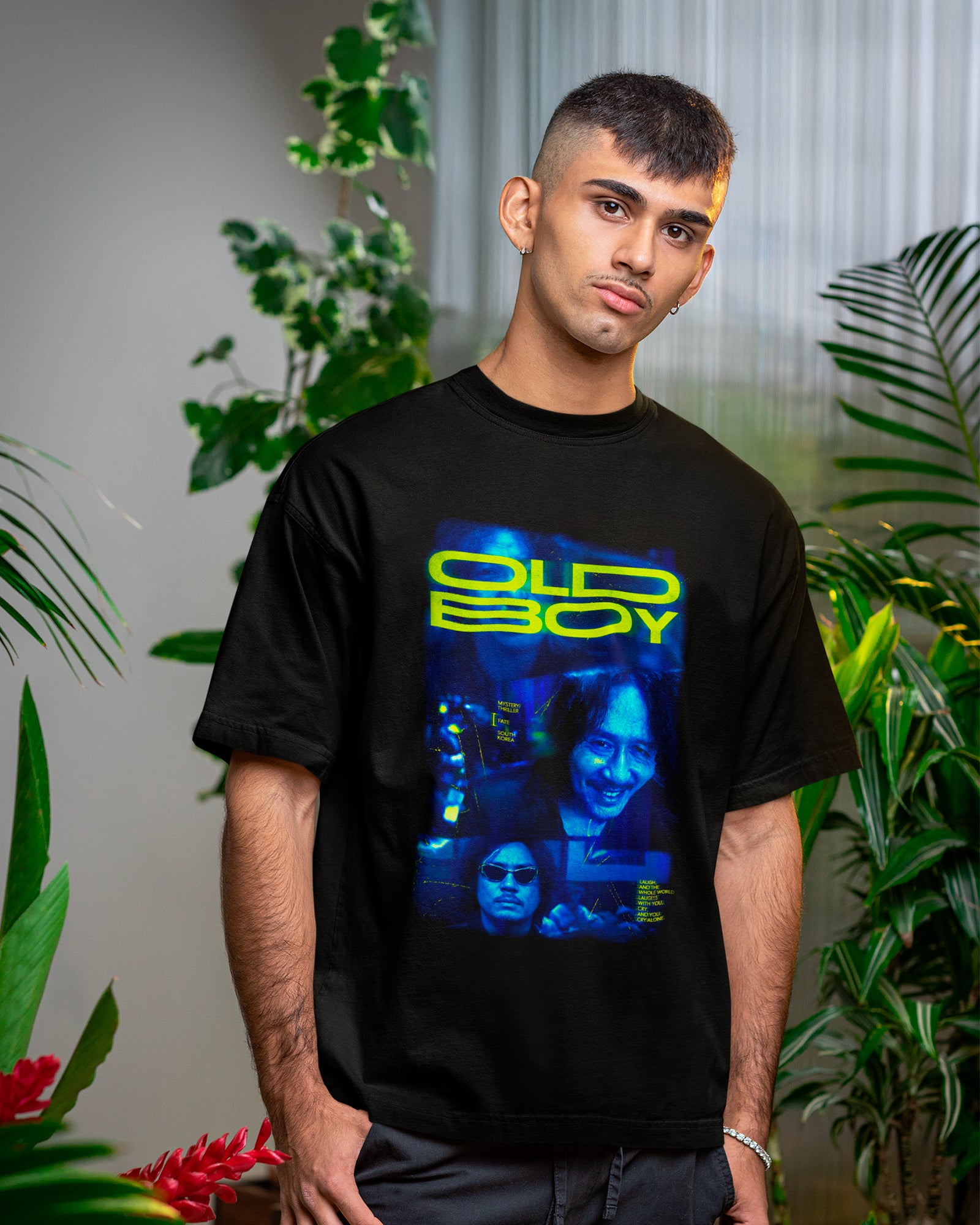 Camiseta Preta Oldboy Neon Estampa Colorida Estilo Urbano Unissex