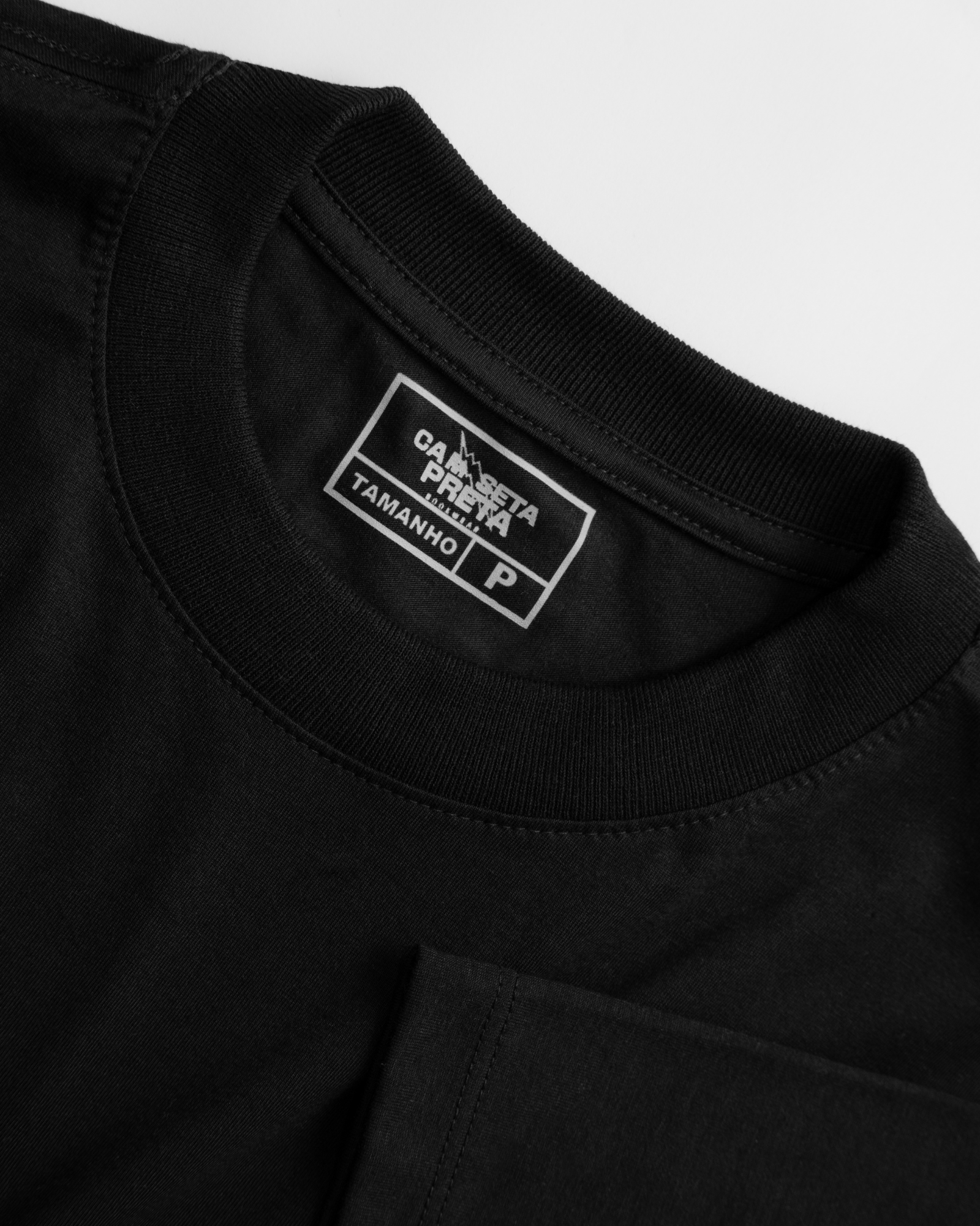 Camiseta Preta Lisa Básica Unissex