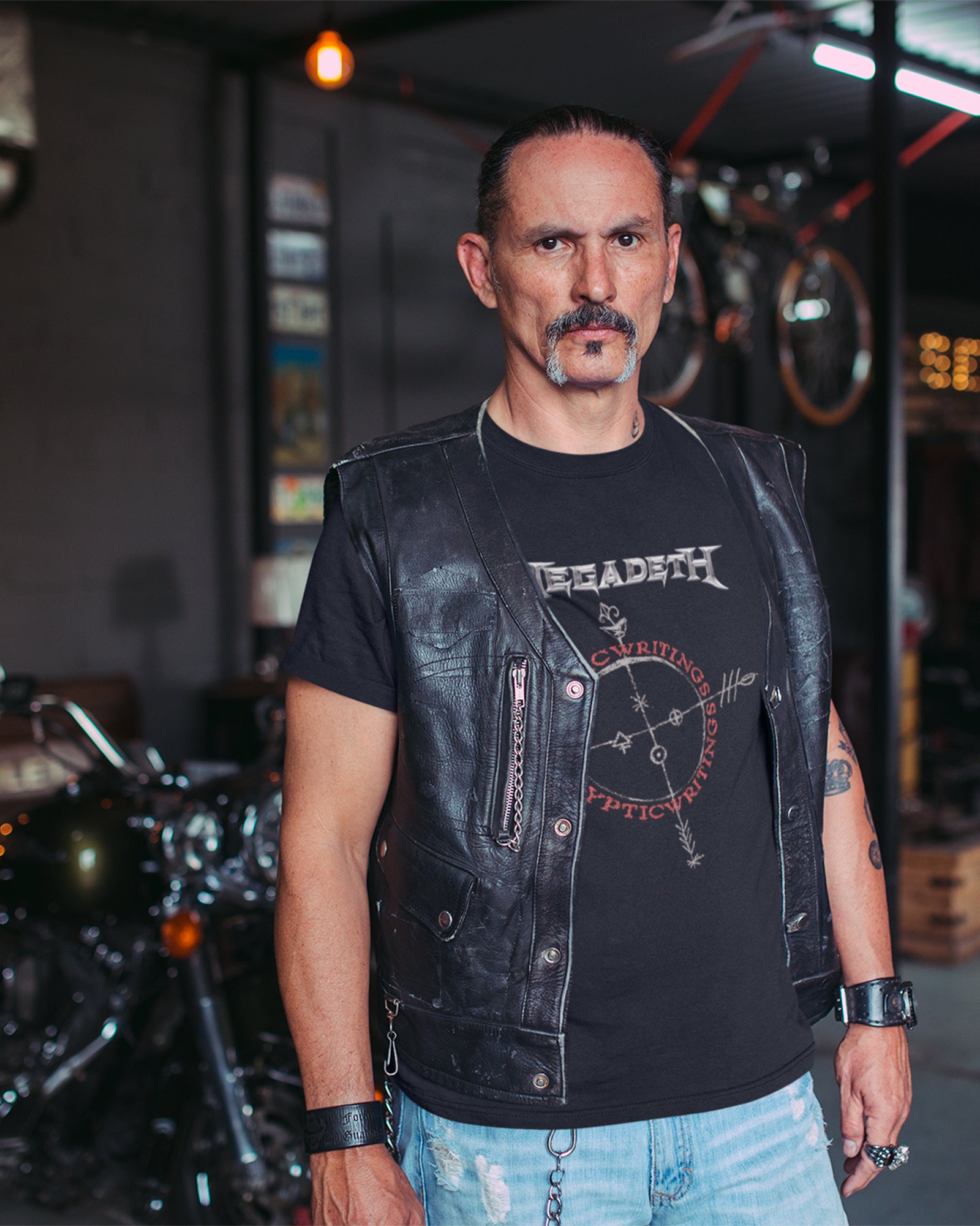 Camiseta Megadeth Bússola Símbolos Preta