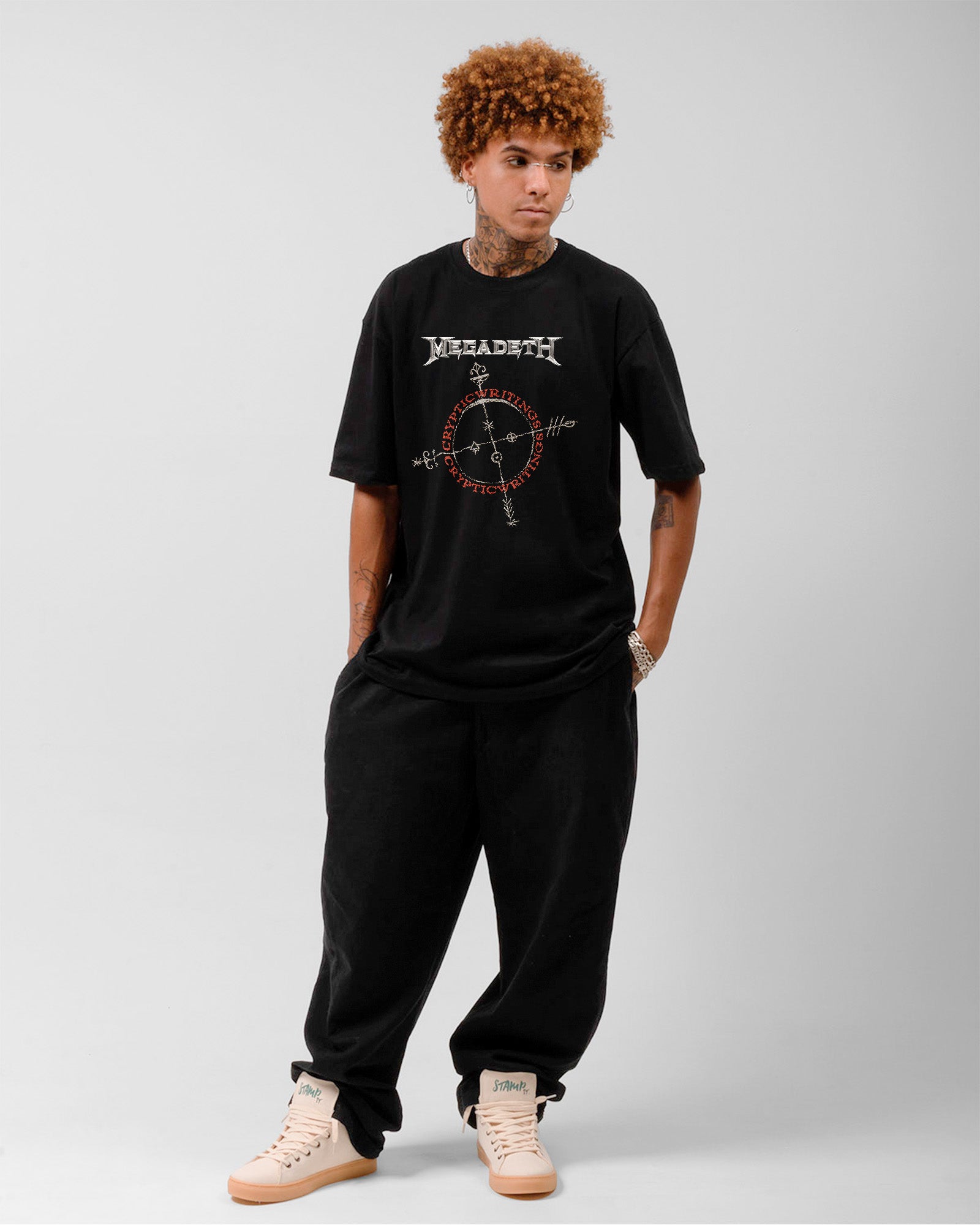 Camiseta Megadeth Bússola Símbolos Preta