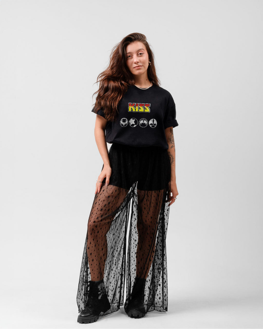 Camiseta Preta KISS Degradê Colorido Símbolos Unissex