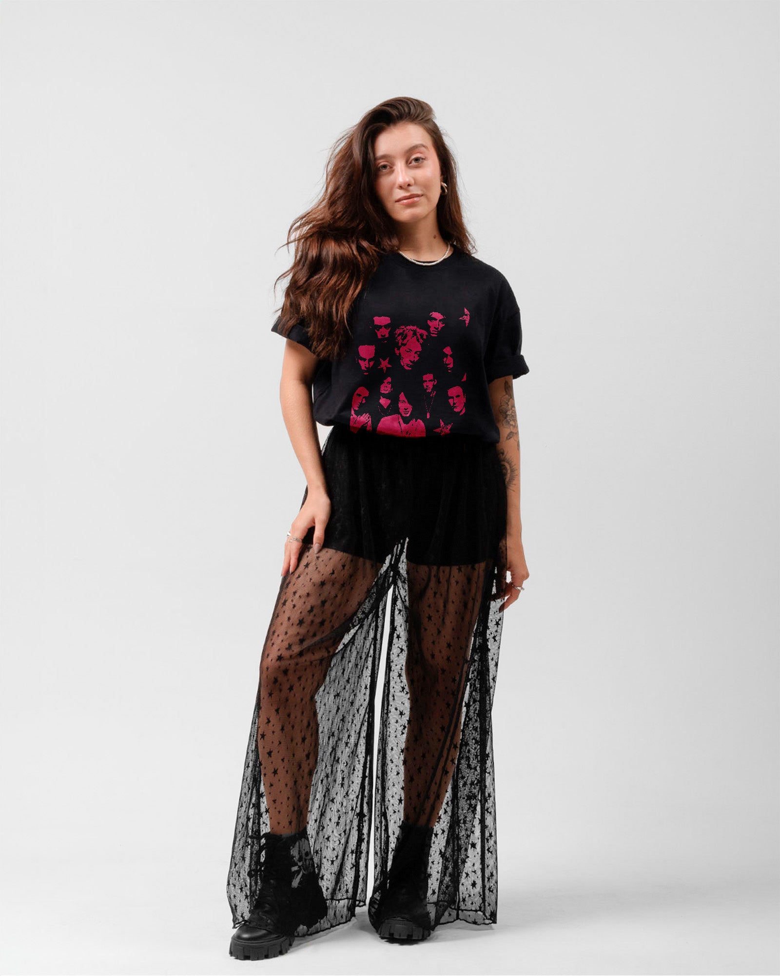 Camiseta Preta Radiohead Integrantes Arte Rosa Streetwear Unissex