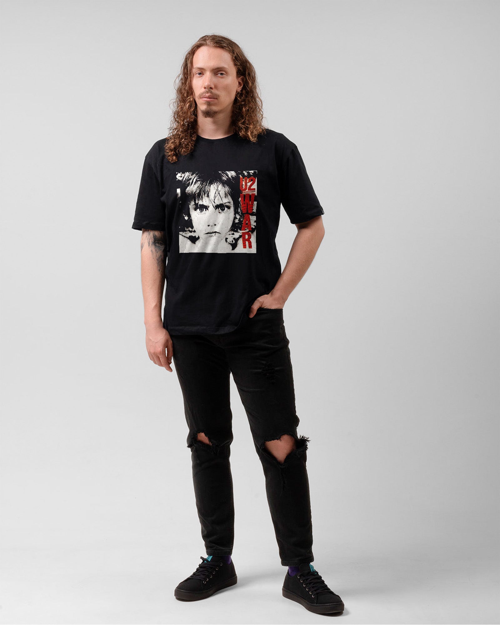 Camiseta Preta U2 Album War 1983