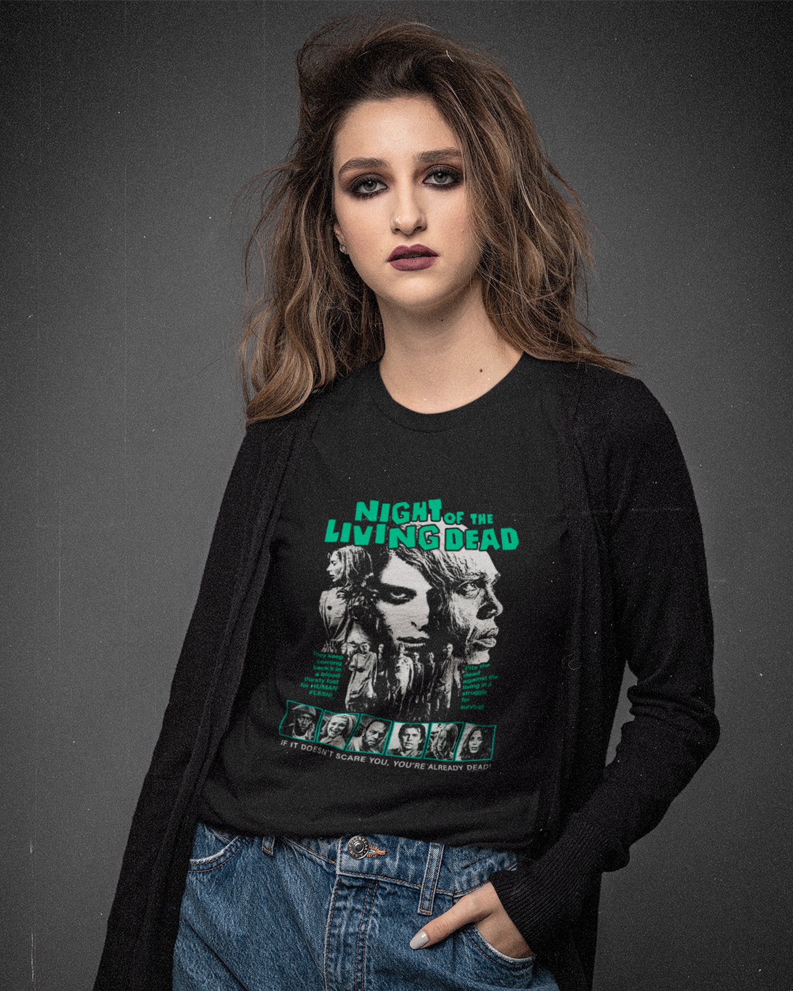 Camiseta Preta Night of the Living Dead Zumbis Unissex