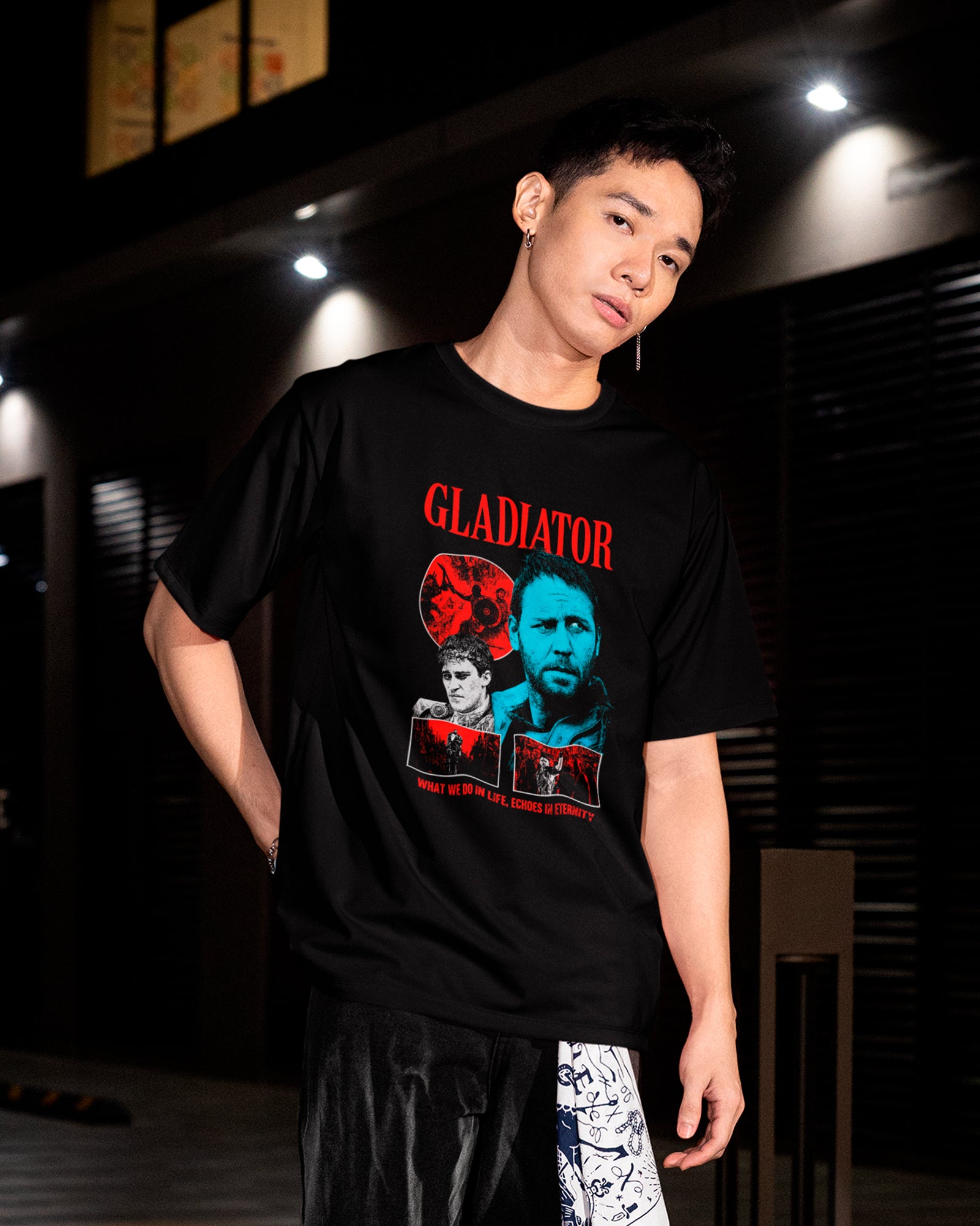 Camiseta Preta Gladiator What We Do In Life Echoes In Eternity Unissex