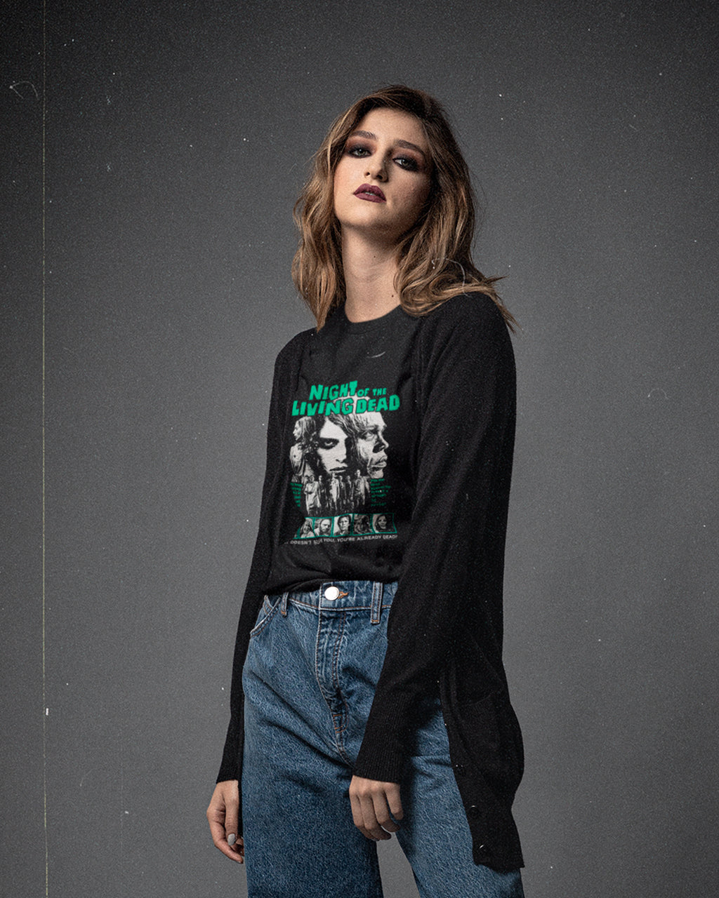 Camiseta Preta Night of the Living Dead Zumbis Unissex