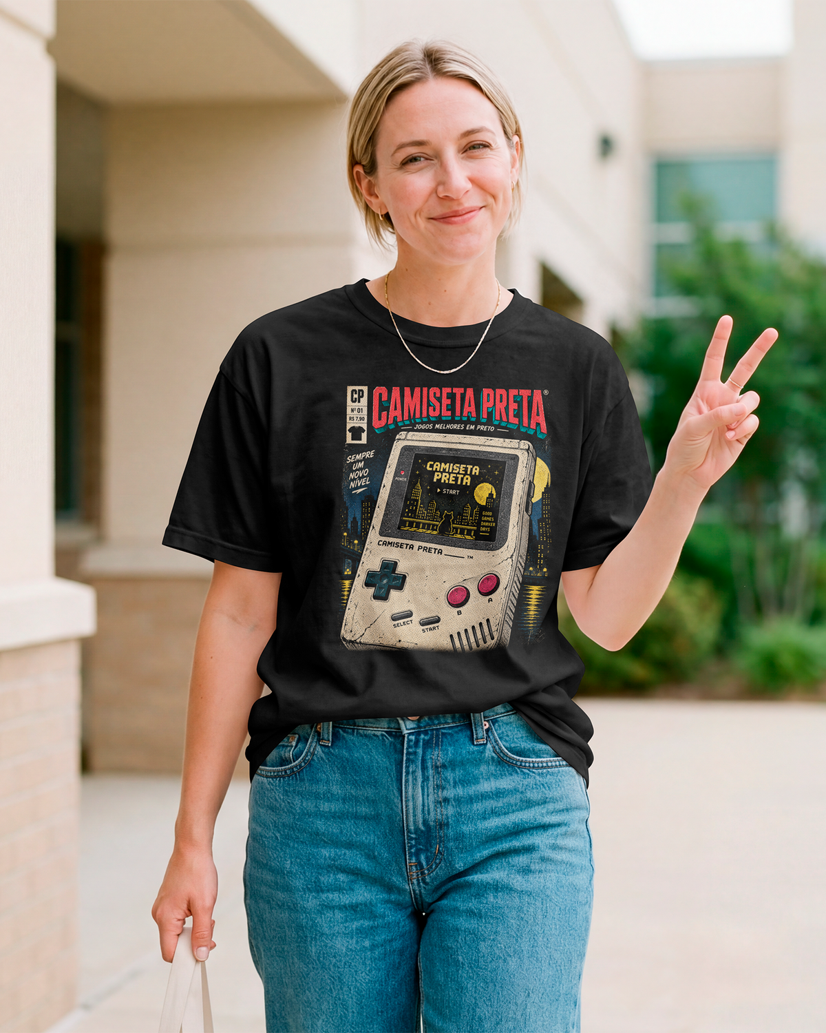 Camiseta Preta Player One Retro Handheld