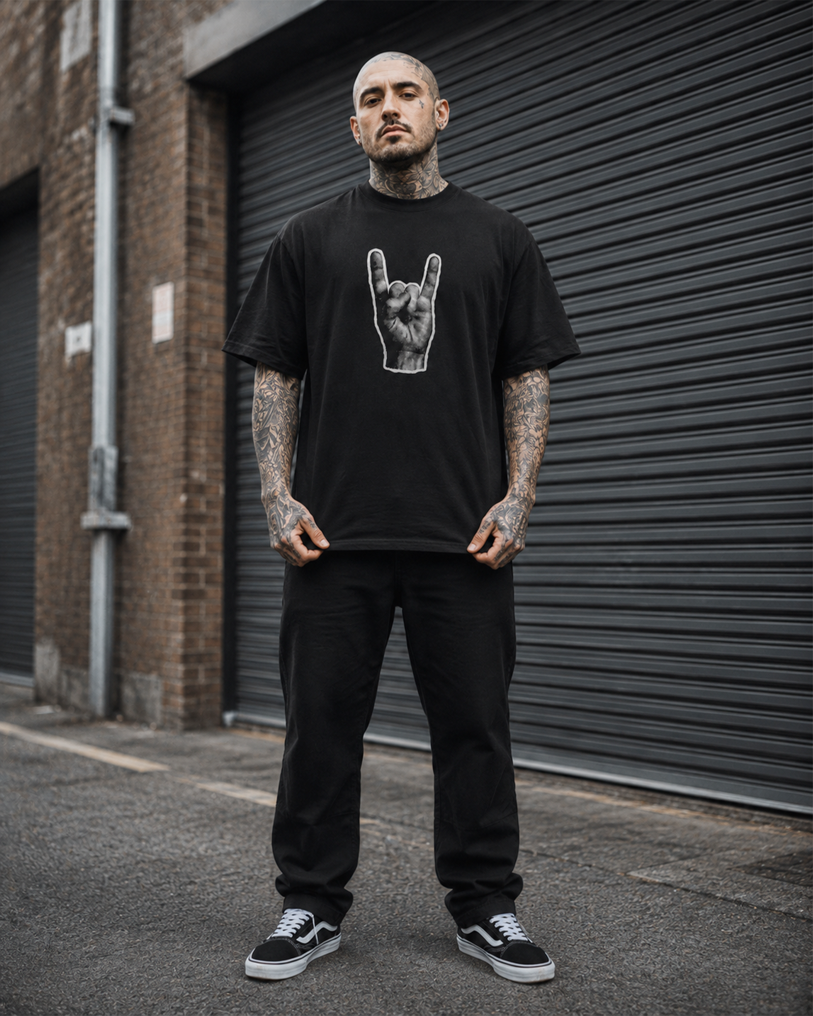 Camiseta Preta Gesto Sagrado do Metal