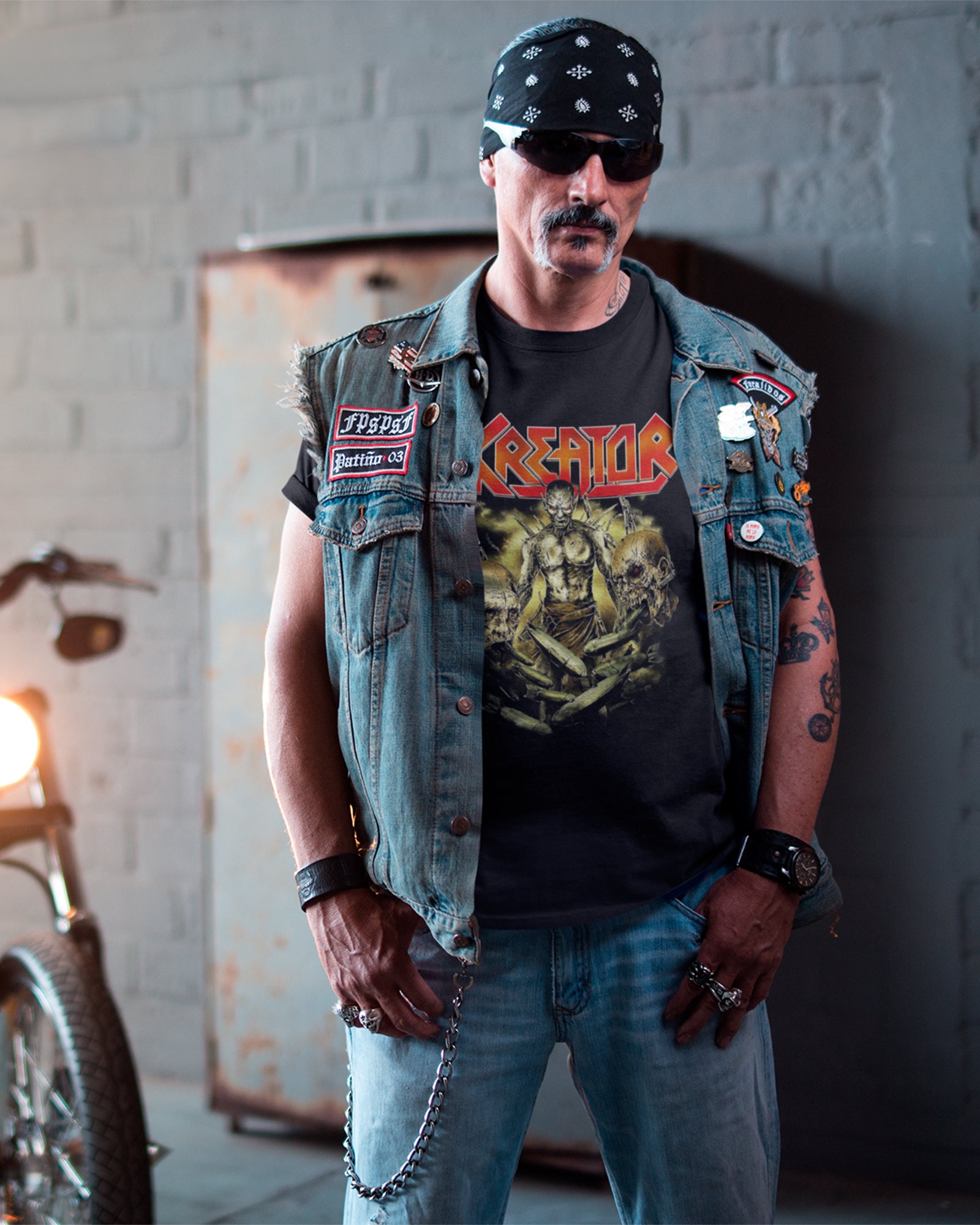 Camiseta Preta Kreator Zombie