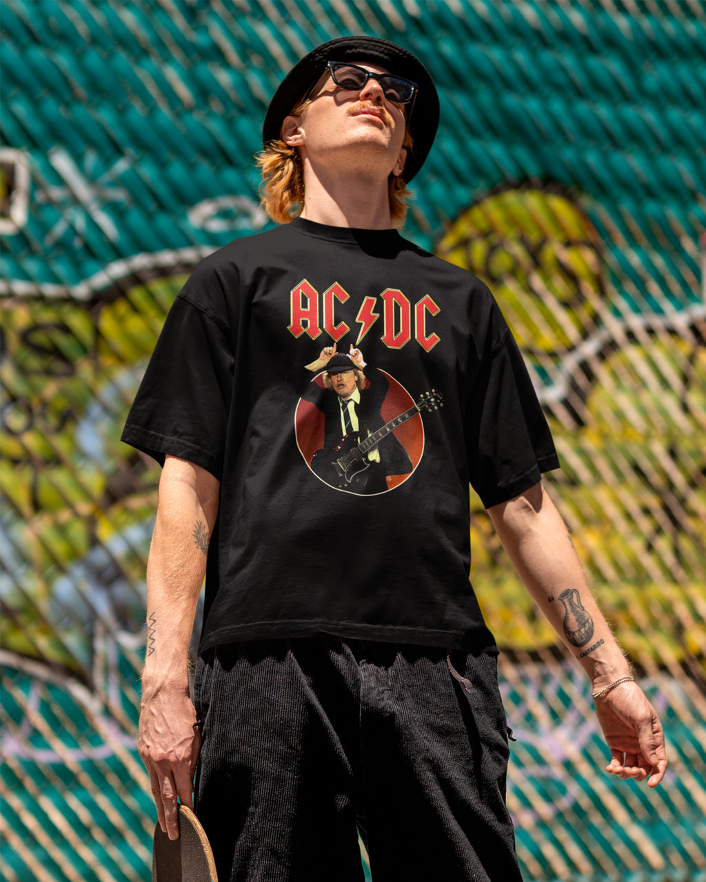 Camiseta Clássica AC/DC Angus Young