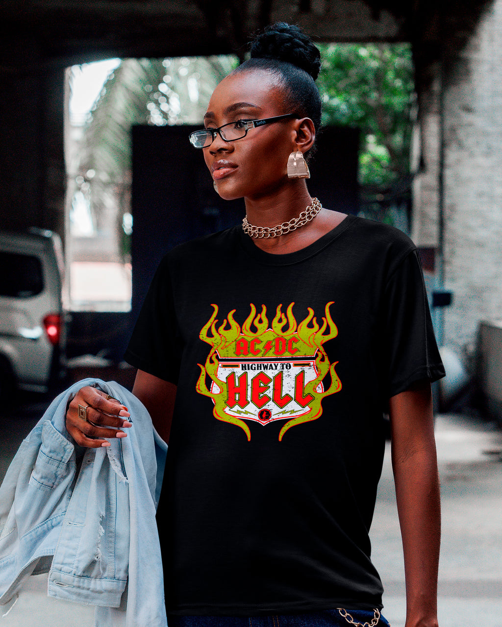 Camiseta Preta AC/DC To Hell Stamp