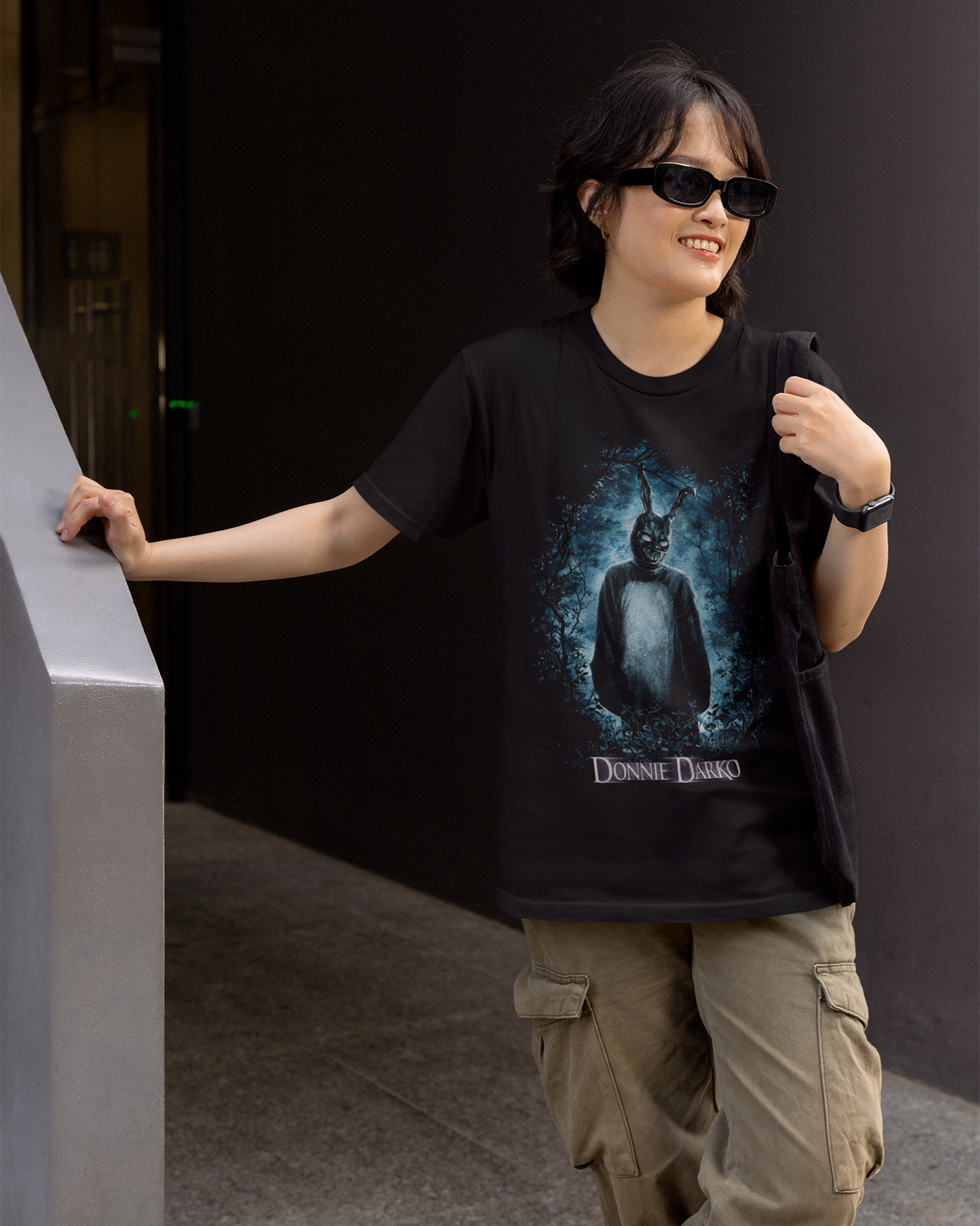 Camiseta Preta Donnie Darko Frank the Rabbit