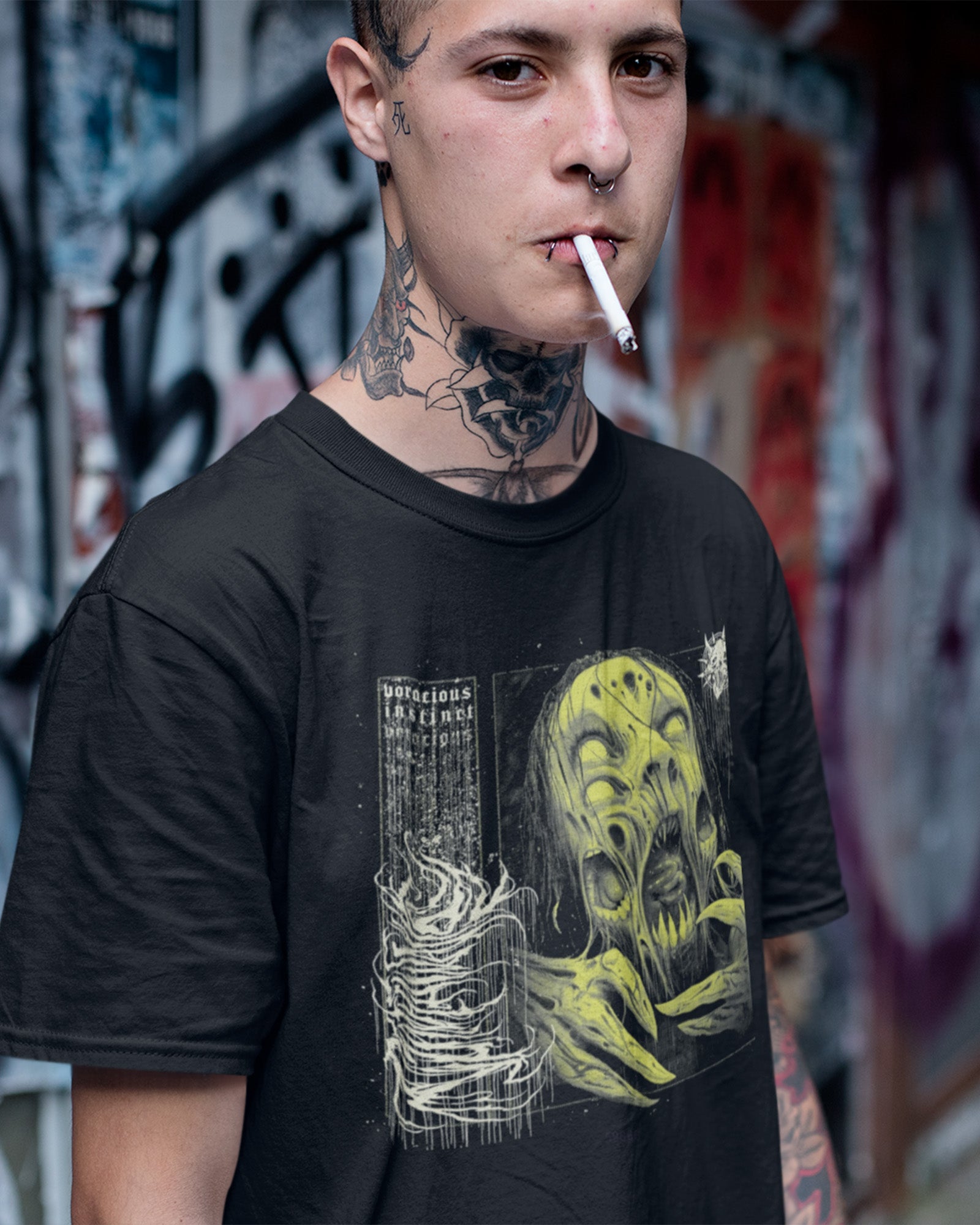 Camiseta Death Awaits Voracious Instinct