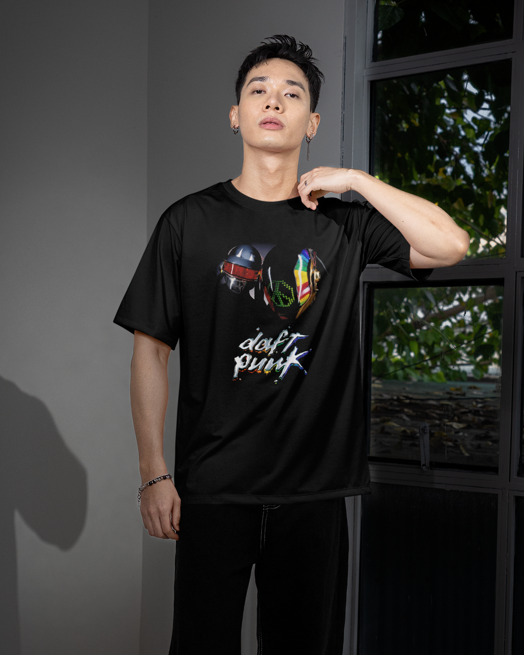 Camiseta Preta Daft Punk Rainbow Circuit