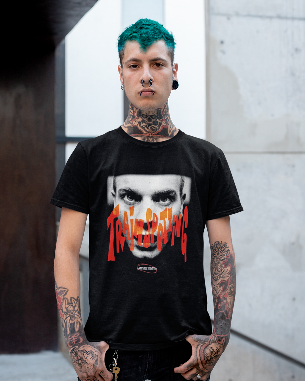 Camiseta Preta Trainspotting Cultura Underground Unissex