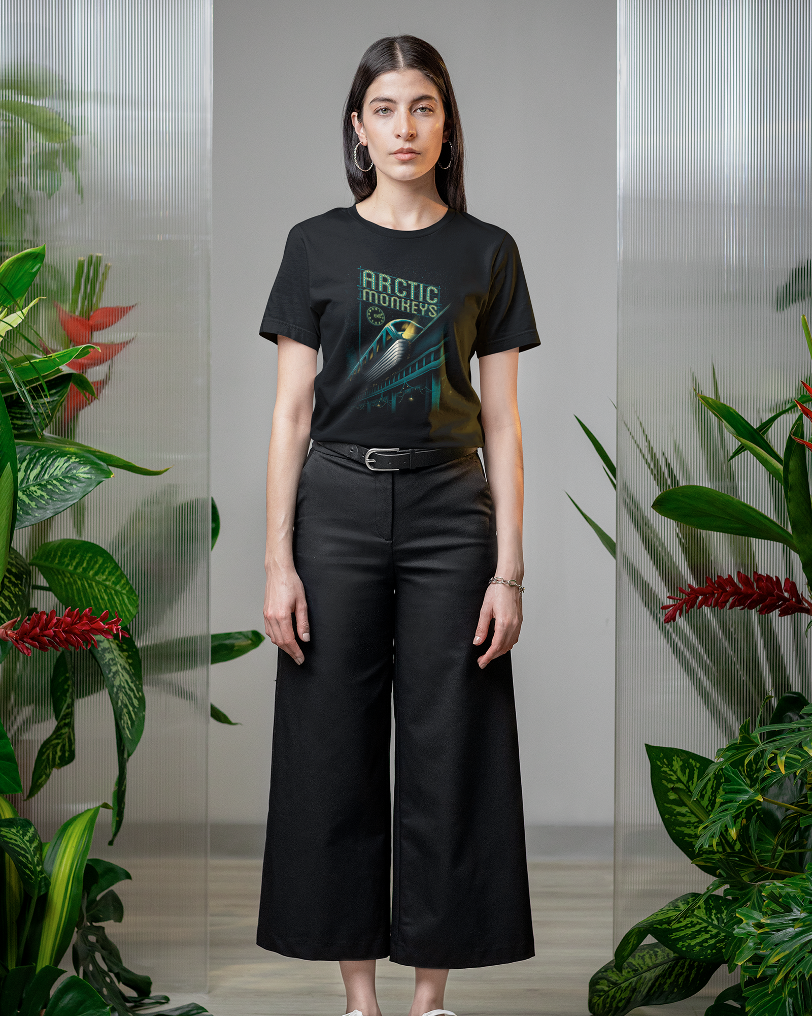 Camiseta Arctic Monkeys Midnight Train Retrô Unissex