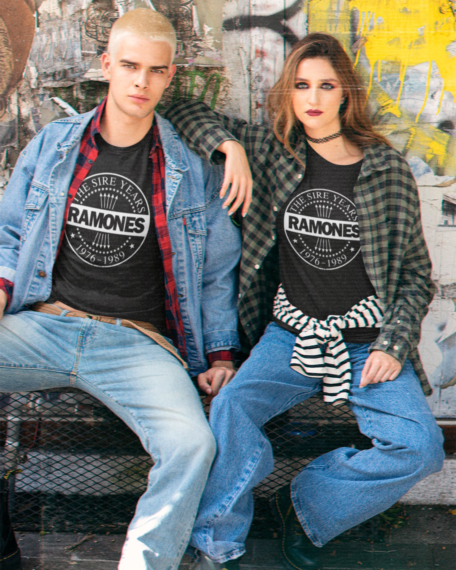 Camiseta Preta Ramones The Sire Years Unissex