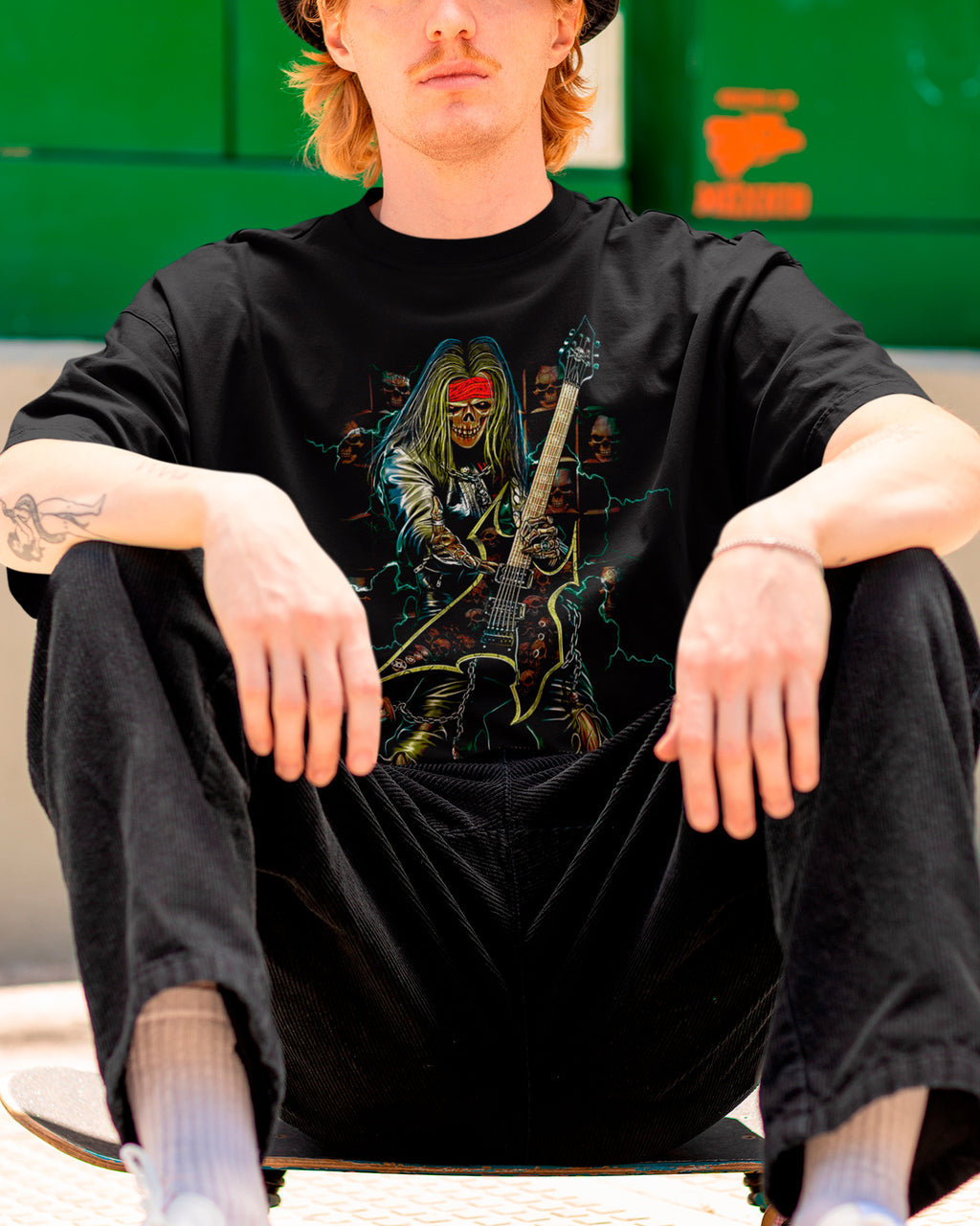 Camiseta Caveira Headbanger Guitarra Heavy Metal