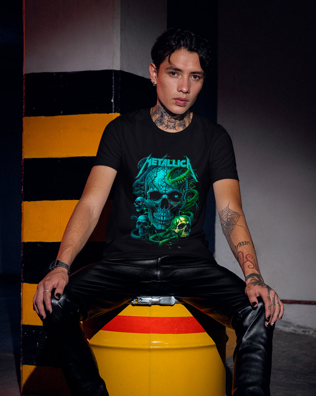 Camiseta Preta Metallica Skull Blue Green