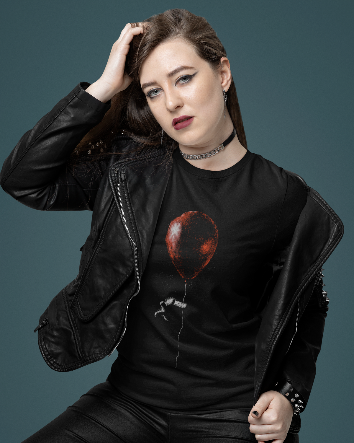 Camiseta Preta Pennywise Floating Red Balloon