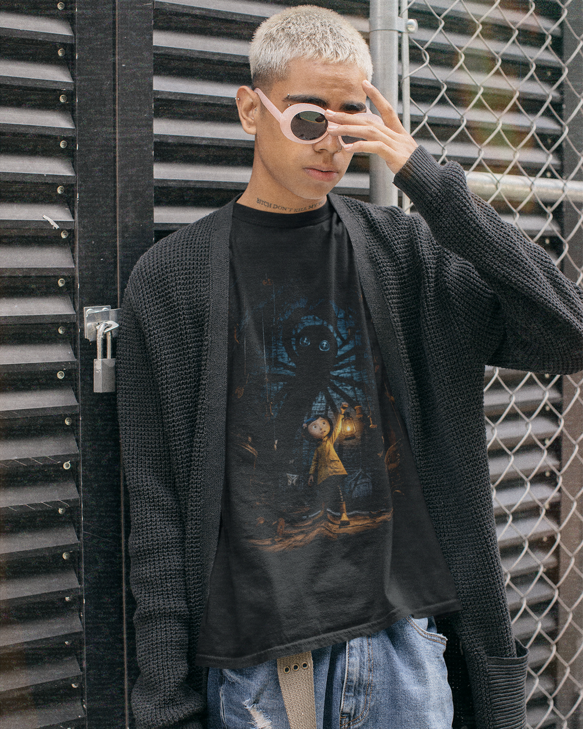 Camiseta Preta Coraline Other Mother Spider