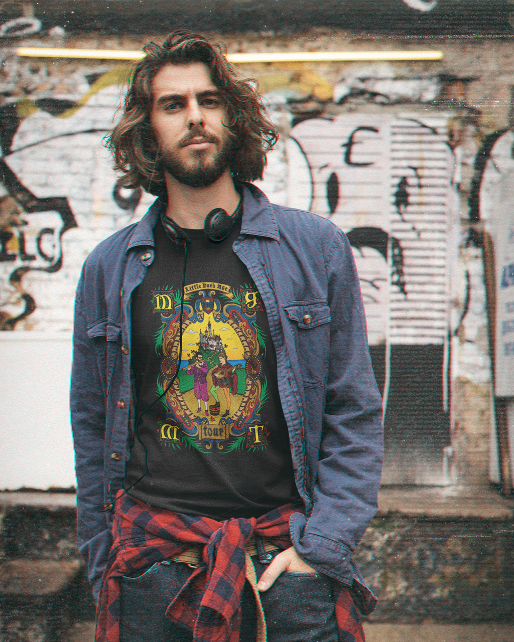 Camiseta Preta MGMT Little Dark Age Medieval